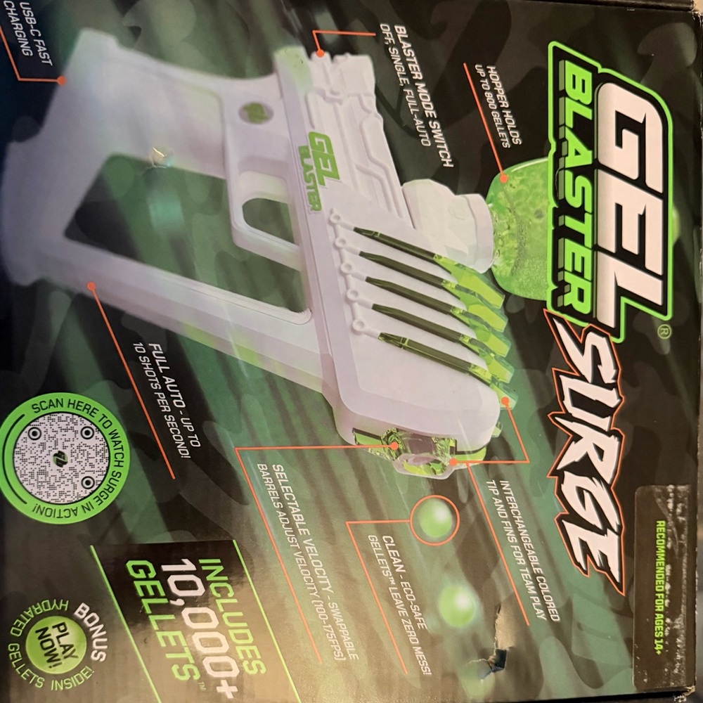 Gel Blaster Surge- White and Green